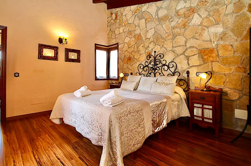 Investment Finca with Holiday Rental License in Bunyola — photo 6