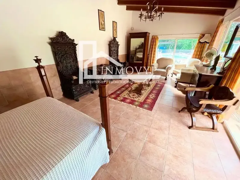 Rustic finca in Campanet, plot of 15,000 m², with a main house distributed as follows: — photo 8
