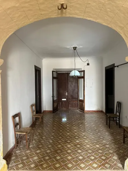 Charming Mallorcan village house with over 250 m² of built area and large garden in the center of Búger. — photo 10