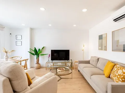 Flat / apartment for sale in Avenida Argentina — photo 2