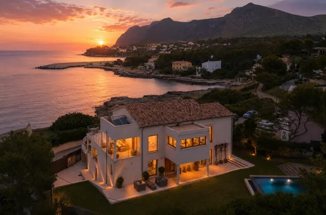 Incredible seafront villa for sale in the picturesque north of Mallorca with beach access — photo 2