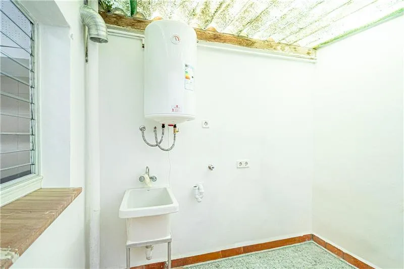 Ground floor apartment with an approx. 30 m² terrace. — photo 5
