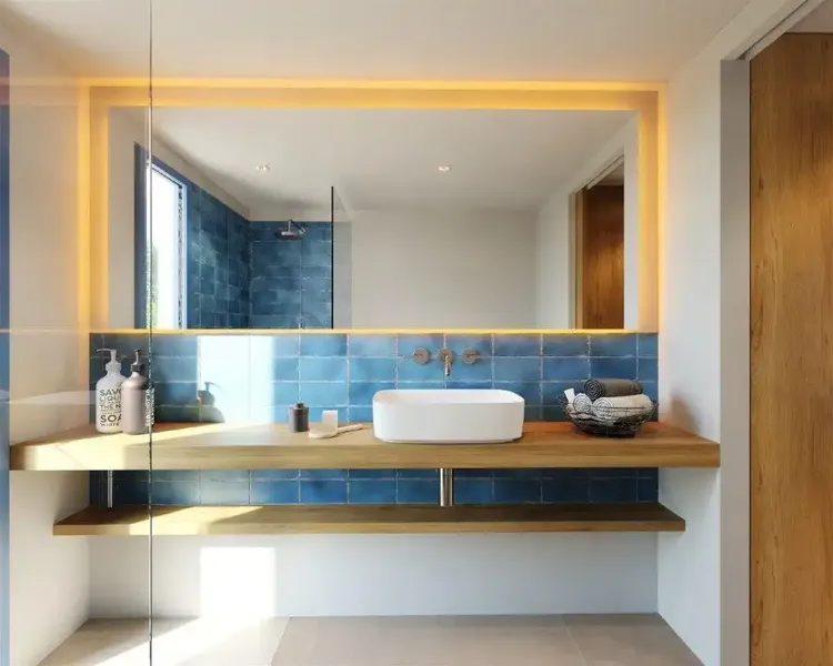 High-quality townhouse forming part of a development of 10 homes with community garden and pool — photo 9
