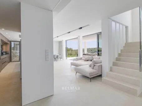 Modern villa with a pool near the beach in Cala Mendia — photo 5