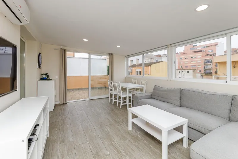 Penthouse — photo 1