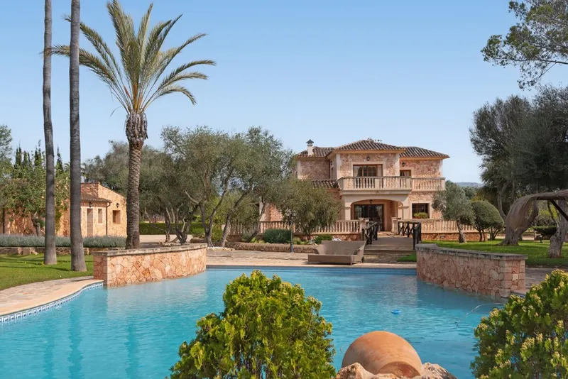 Dream country house with holiday rental license in Llucmajor - Marcel Remus Real Estate — photo 1