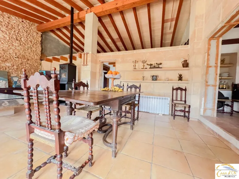 Natural Stone Finca with Expansive Grounds and Authentic Mallorcan Charm near Felanitx — photo 11