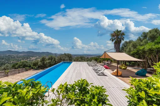 Manacor, magnificent luxury country house on a hilltop with pool and sea views, not far from Manacor — photo 2