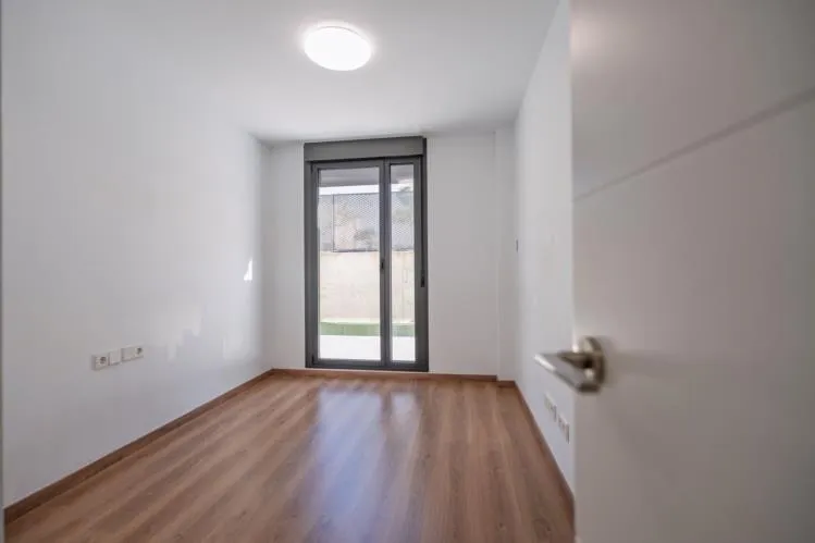 Ground floor. Palma de Mallorca, Colegios area — photo 11