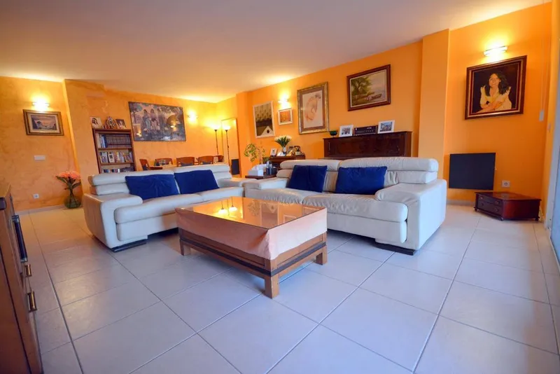 Apartment in Santa Maria del Camí, Province of Balearic Islands — photo 5