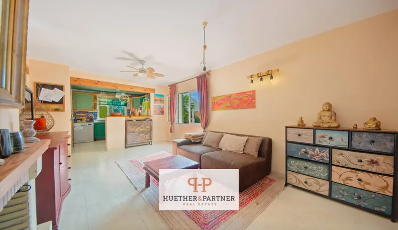 Casa unifamiliar en Cales de Mallorca con piscina, 2 dormitorios y 2 baños: una vivienda con mucho encanto que ofrece gran privacidad, ampli — photo 5