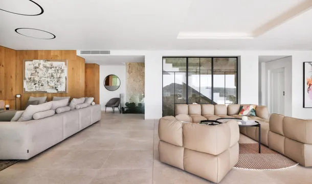 Modern design villa with incredible sea views in Santa Ponsa — photo 10