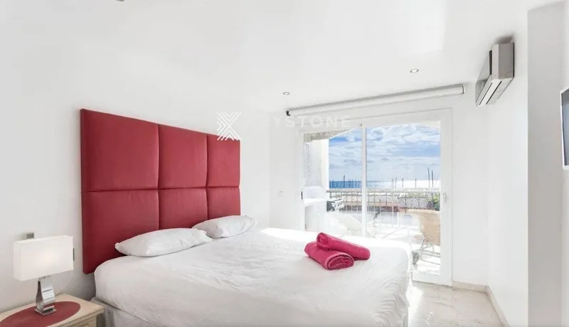 Penthouse — photo 12