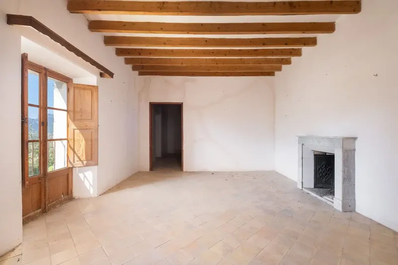 Impressive estate of 800,000 m2 between Pollensa and Lluc in the municipality of Escorca with a three-story house of 736 m2 in the heart of l — photo 4