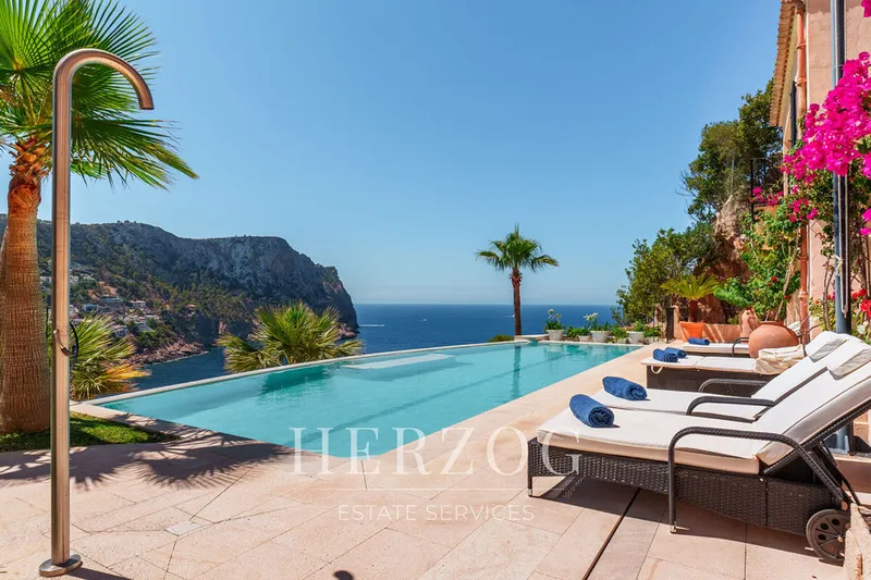 Exclusive sea view villa in Puerto de Andratx with absolute privacy — photo 1