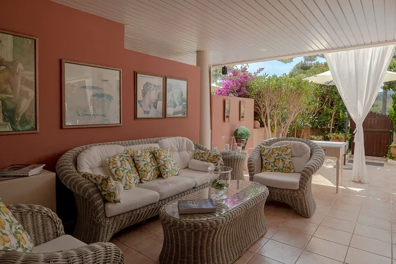 Apartment in Bendinat with communal pool — photo 3