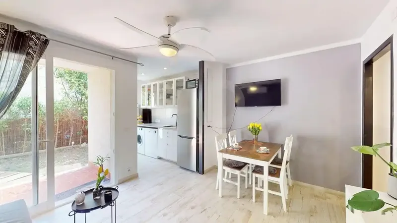 Modern recently renovated refuge 300m from the sea in Port de Pollença — photo 12