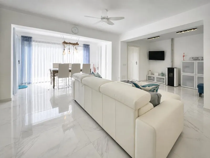 Fully renovated terraced house in Palmanova - next to the sea! — photo 2