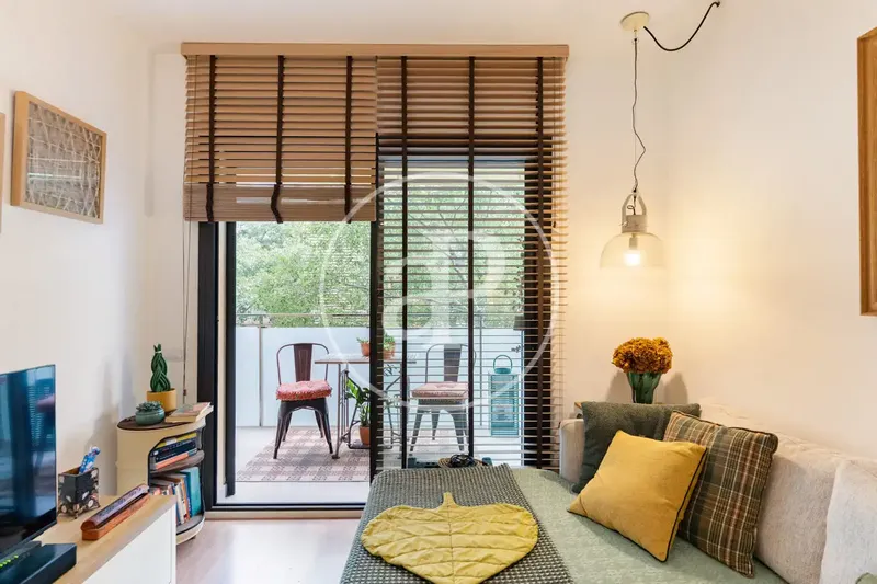 Reformed 100 m² flat for sale in Llevant — photo 5