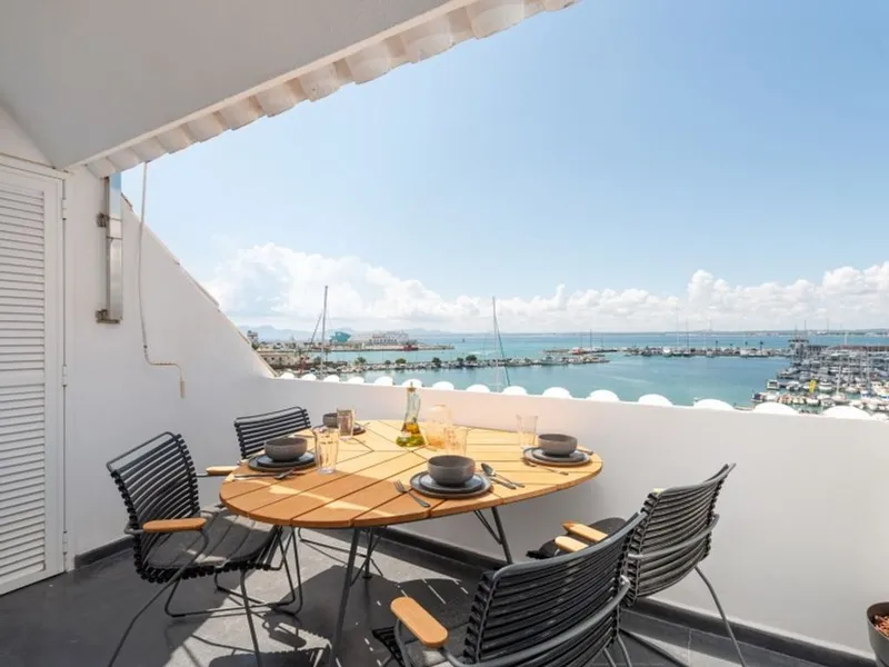 Penthouse in Alcúdia, Province of Balearic Islands — photo 1