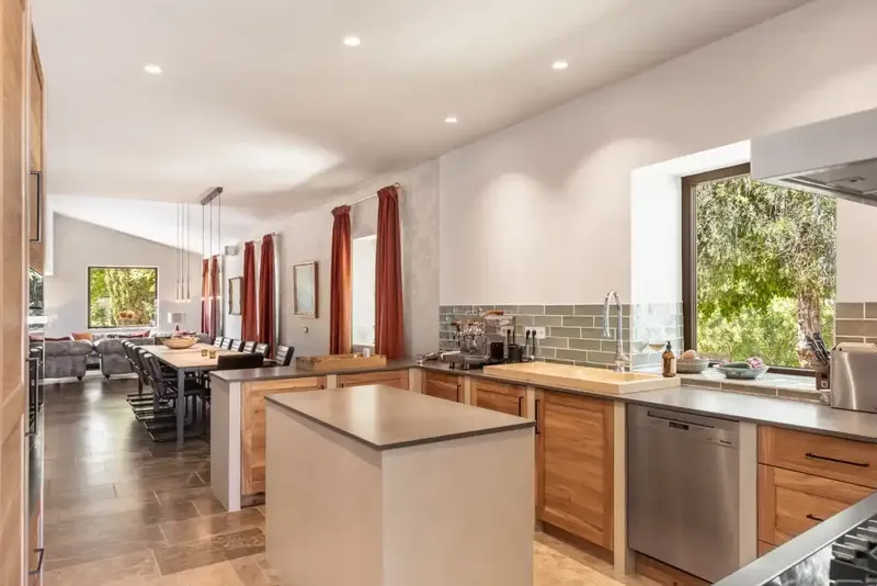 This unique and private estate is a truly wonderful opportunity to acquire your dream property in Mallorca. Situated within — photo 10