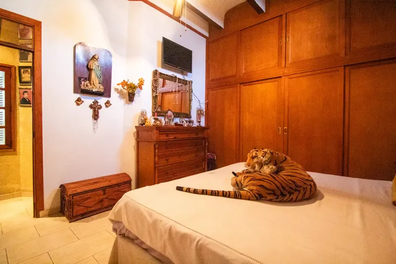 This enormous house in the Molinar neighborhood of Platja de Palma is an impressive property characterized by its generous dimensions and its — photo 10