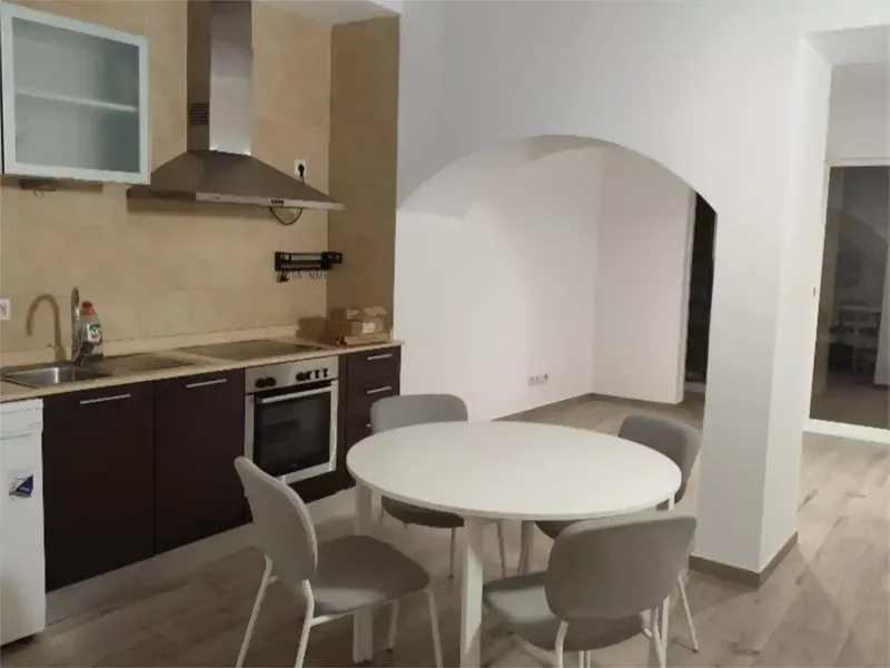 Se alquila casa de pueblo con 3 habitaciones 2 baños y terraza, actualmente está amueblada . — photo 1