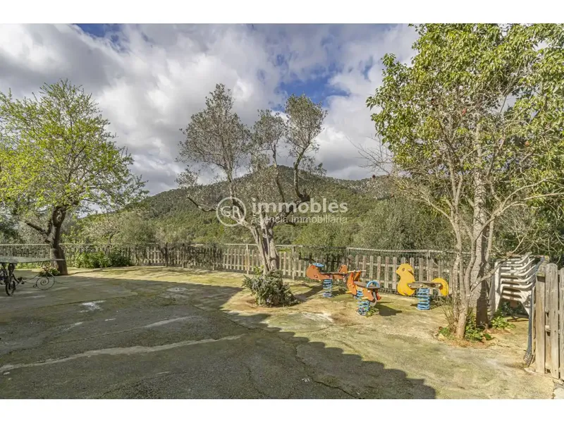 Total area 153 m², rustic house plot 14625 m², usable area 140 m², single rooms: 1, double rooms: 2, 2 bathrooms — photo 5