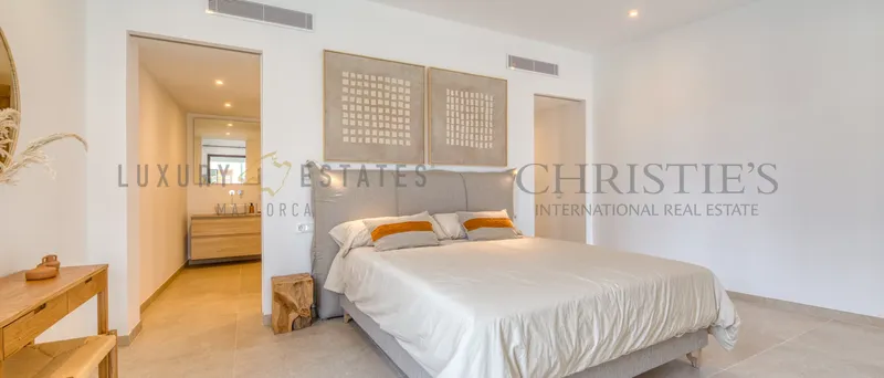 New build villa in Calvia with pool and far-reaching views near the village center — photo 8