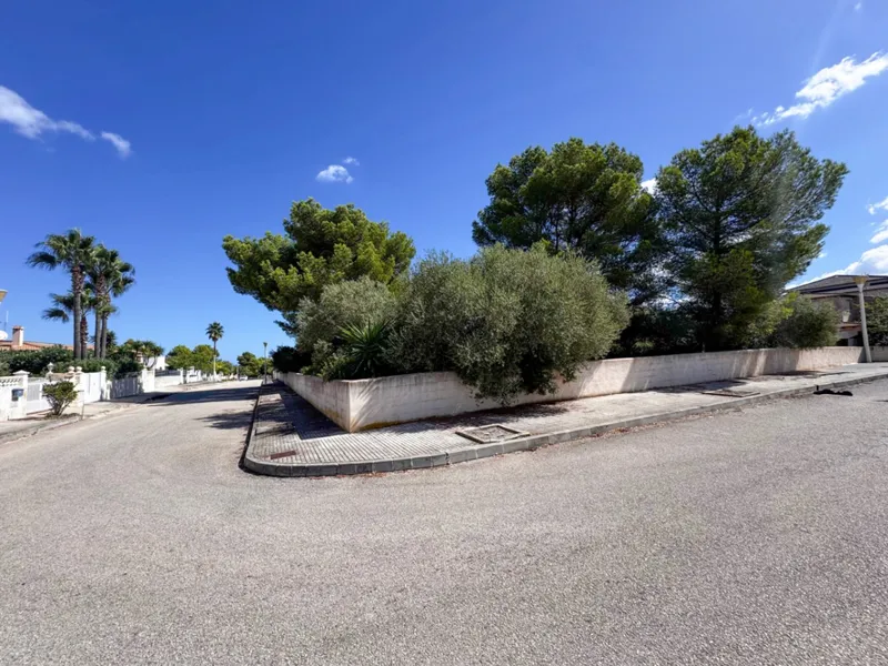 Sale of urban plot 358 m², 10 minutes from Can Pica ... — photo 12