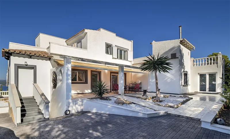 5 bedroom villa with sea views in Santa Ponsa More — photo 2