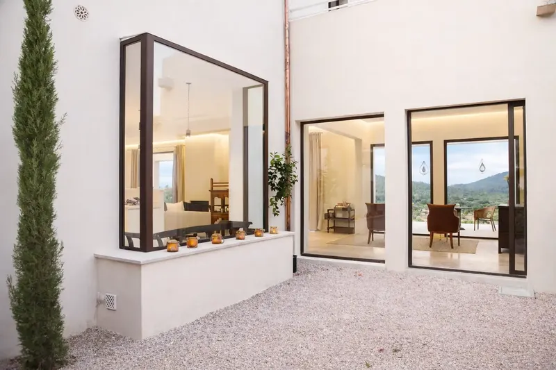 An exceptional finca with majestic views of the coast and sparkling sea in Son Servera! — photo 12