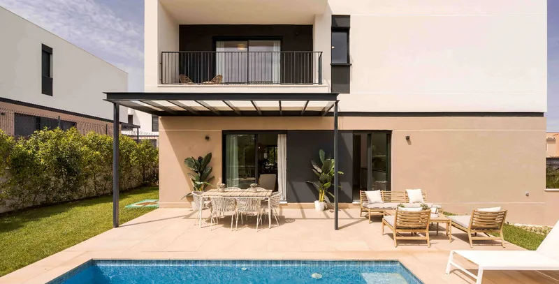 Newly built chalet villa with swimming pool near Palma — photo 1