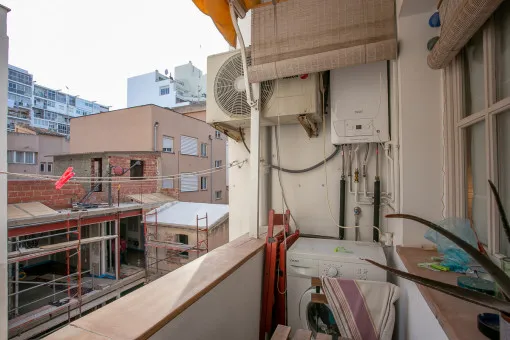 Santa Catalina, cozy apartment with balcony and central heating in a quiet area in the popular Camp d'En Serralta neighborhood of Palma for long-term rental — photo 9