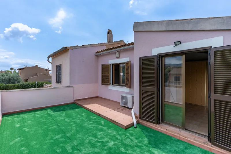 Charming Three-Bedroom House near Bunyola with Mountain Views — photo 3