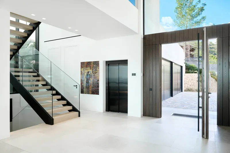 Exclusive: Impressive newly built property with spectacular sea and city views - Marcel Remus Real Estate — photo 4