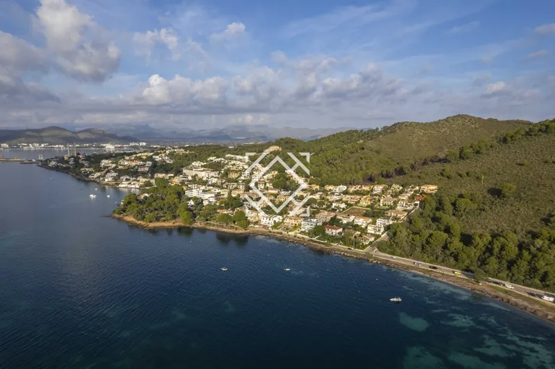 Rustic plot with basic project and building licence for sale in Alcúdia, Mallorca. — photo 7