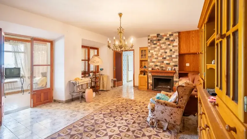 Plot of about 1,324 m2 with existing house in the picturesque village of Galilea, located west of the island with spectacular views over the — photo 11