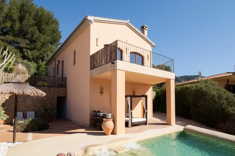 Villa with impressive mountain views and pool in Puigpunyent — photo 6