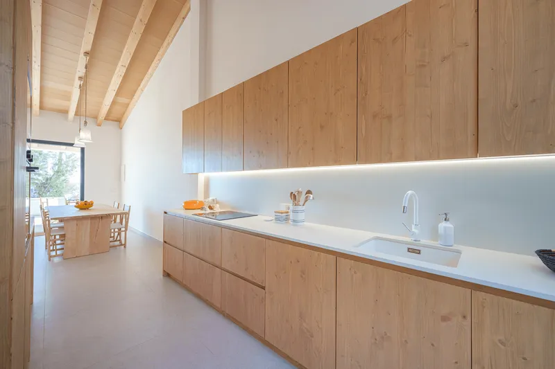 Seasonal rental: Seafront residence in Capdepera for rent — photo 5