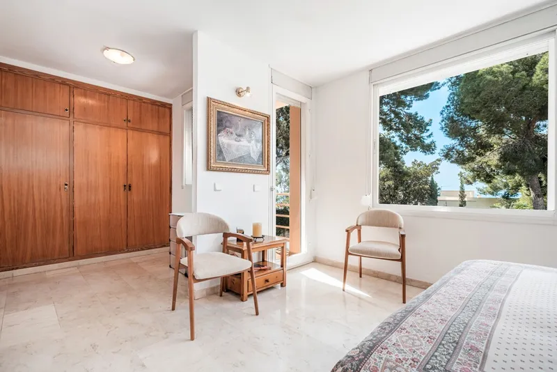 Portals Nous ideal family home for sale with roof terrace and garden — photo 10