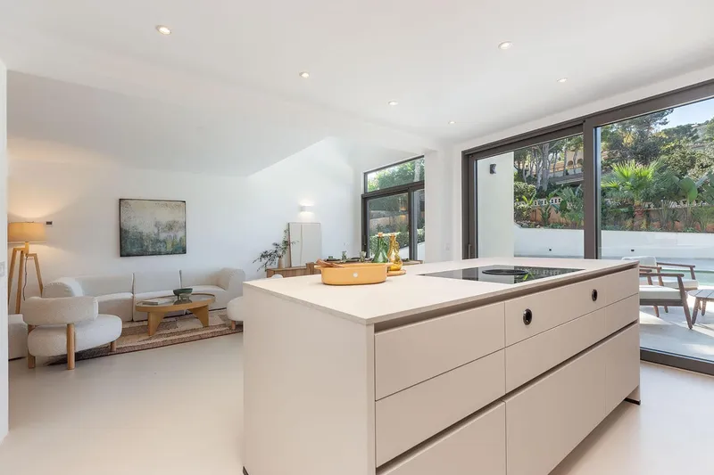 Attractive villa in a quiet location with holiday rental license — photo 7