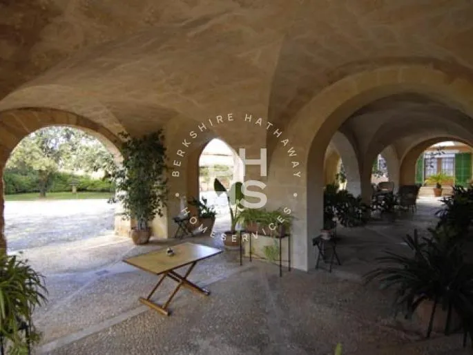 Rustic Finca for sale in Llucmajor — photo 11