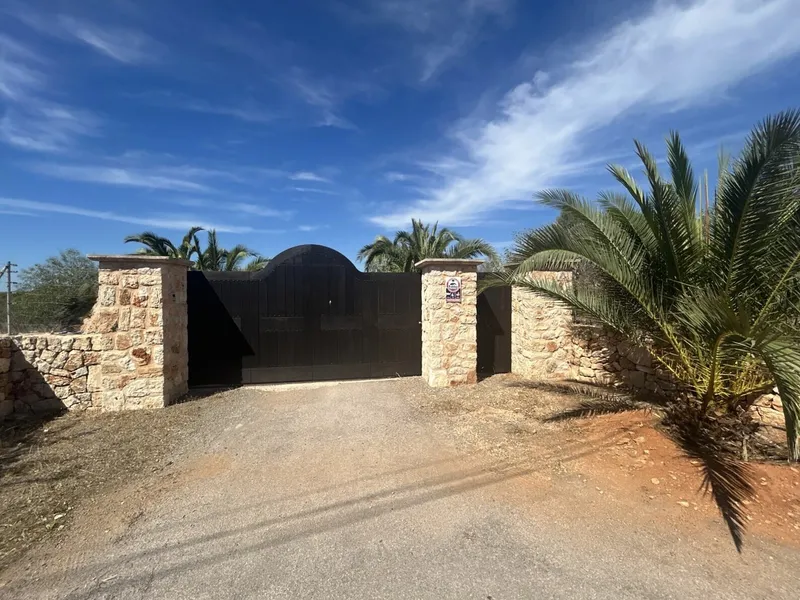 Finca reformada con materiales de alta calidad en Cala Santanyi, a 900 m de la playa, con 5 dormitorios — photo 8