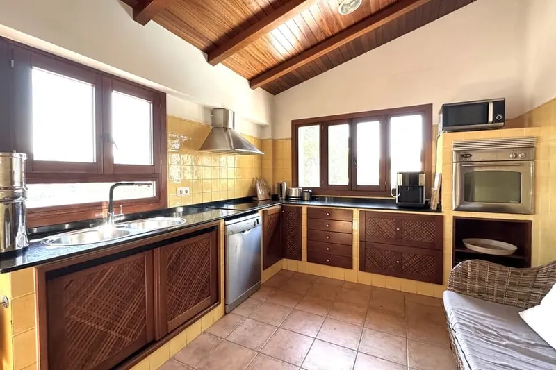 Charming house in a peaceful setting in El Toro — photo 12
