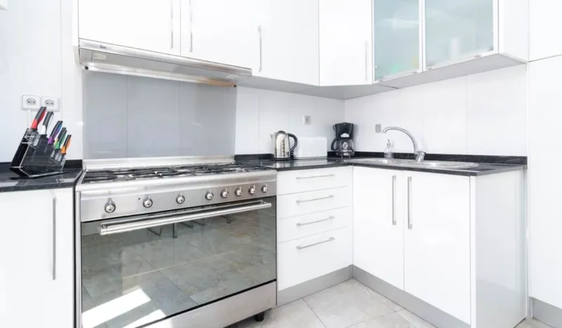 Temporary Professional Rental - 3 bedroom next to Ramblas Palma — photo 6