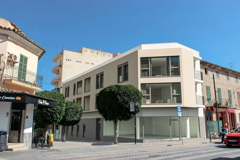 Business Premise - Inca (Estación del tren), Built Surface 80m² — photo 1