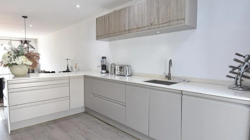 Portals Nous - 3 Bedroom Reformed Townhouse Close To The Village — photo 9