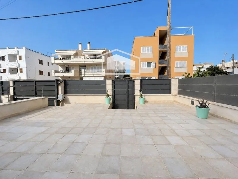Semi-detached independent chalet for rent in Colonia de Sant Jordi, 2 minutes from the sea — photo 1