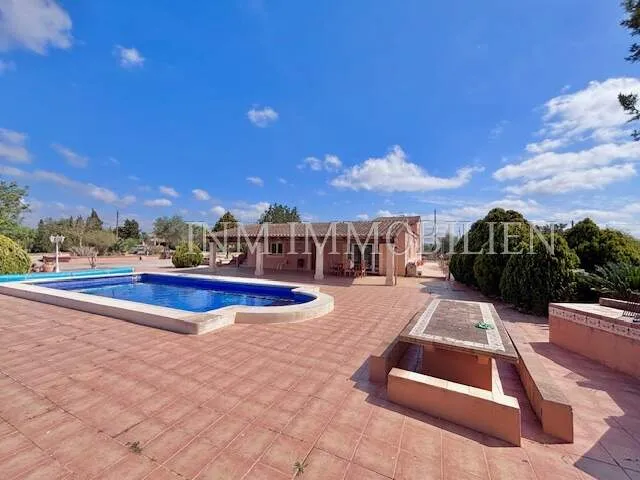 19,700 m² finca with 7 rooms, 3 bathrooms and pool for sale — photo 3